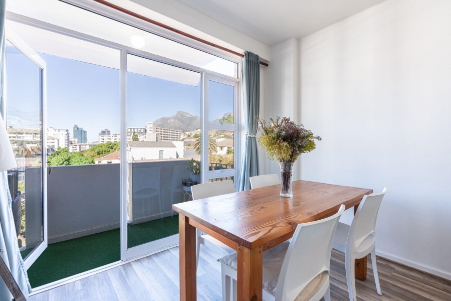 1 Bedroom Property for Sale in Green Point Western Cape